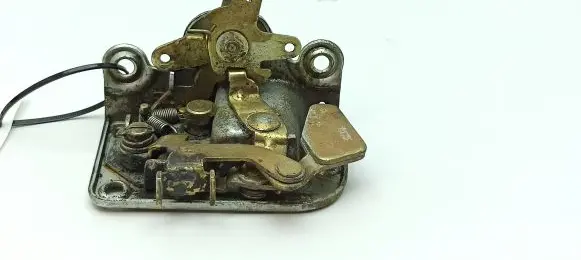 Mercedes-Benz 250 280 C CE W114 Front door lock