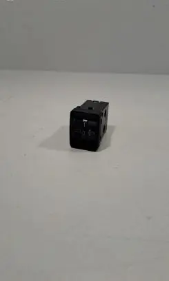Nissan Qashqai Headlight level height control switch
