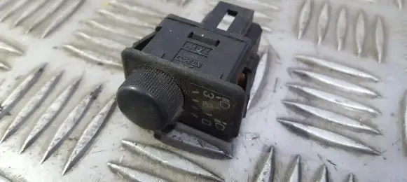 Nissan Primera Headlight level height control switch