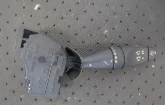 Ford Focus Wiper control stalk 98ag17a553dc