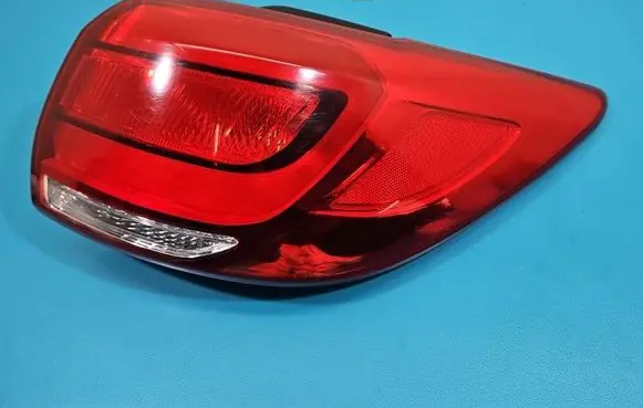 KIA Sportage Rear/tail lights 92402-3W510 IMPRK1532857