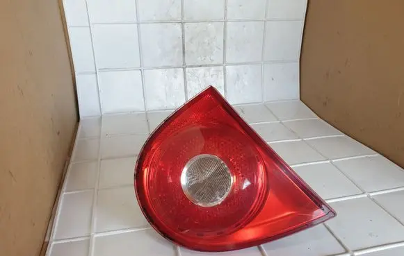 Volkswagen Golf V Tailgate rear/tail lights 1K6945093F
