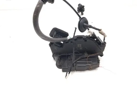 Skoda Octavia Mk3 (5E) Front door lock 5TB837016A