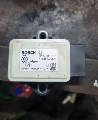 Nissan Qashqai ESP acceleration yaw rate sensor 0265005757 479300006R 7019840