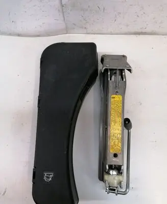 Audi A8 S8 D3 4E Lift Jack 4E0011031A