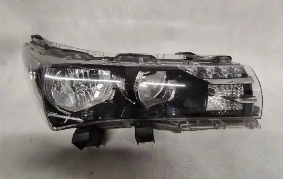 Toyota Corolla E110 Headlight/headlamp 811002E7100