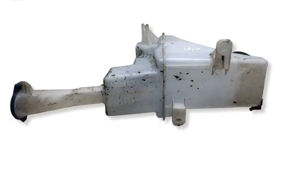 Hyundai Tucson TL Windshield washer fluid reservoir/tank 98610D7000 98610D7100 28610D7010