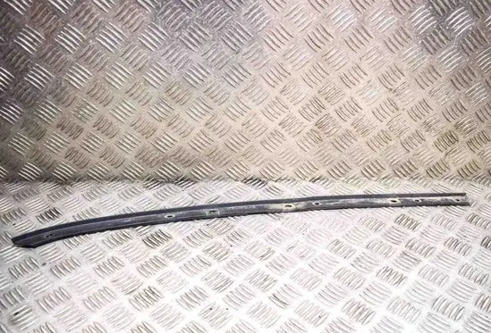 Chevrolet Camaro Front bumper splitter molding 92238867
