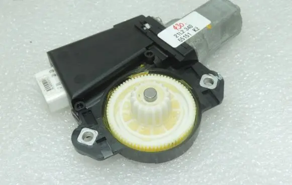 Toyota Auris 150 Sunroof motor/actuator 6326012130