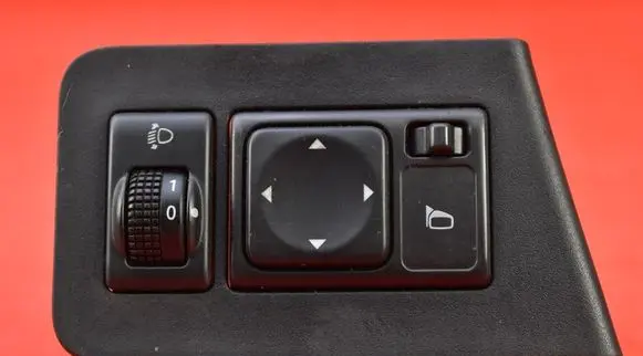 Nissan NV200 Mirror heating switch 