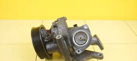 Opel Insignia A Water pump 55490715 24SP45