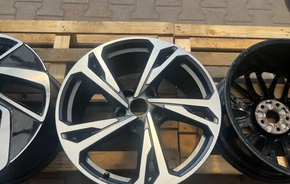 Audi Q6 e-tron R20 alloy rim 85H601025CB