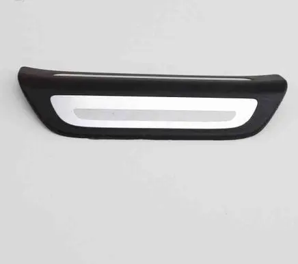 Rear sill trim cover