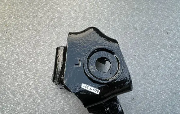 Nissan Patrol Y60 Front shock absorber mounting bracket 5611601J10