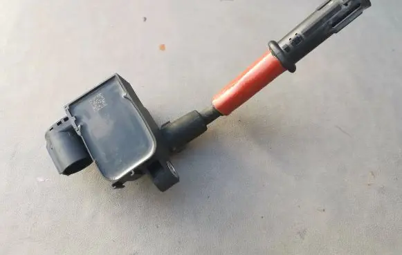 Mercedes-Benz ML W166 High voltage ignition coil A2769060260 ZS0015 0221604034