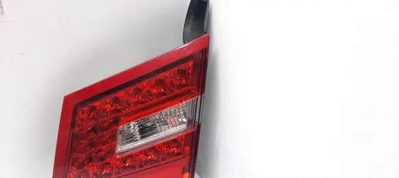 Mercedes-Benz E C207 W207 Tailgate rear/tail lights A2078200464