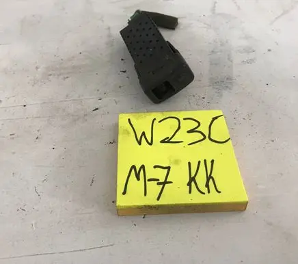 Mazda 323 Other switches/knobs/shifts 12542486