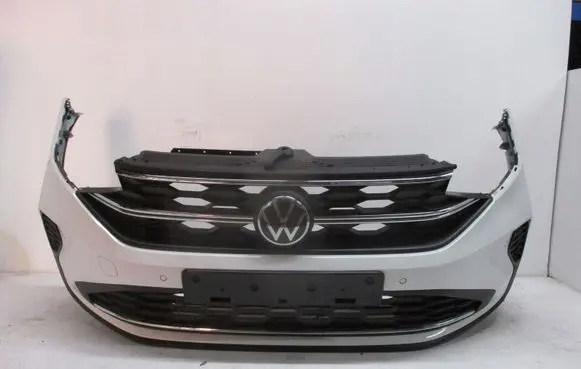 Volkswagen Taigo Front bumper lip 