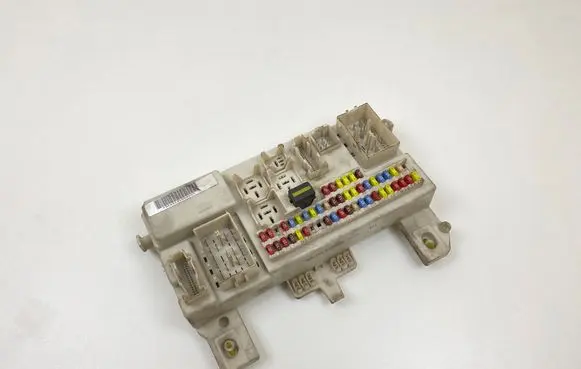 Ford Focus C-MAX Fuse module 3M5T14014 4S48870 4M5T14A073