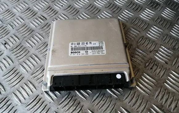 Mercedes-Benz A W168 Engine control unit/module A6681530279 0281010793