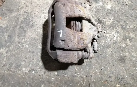 Fiat Doblo Front brake caliper