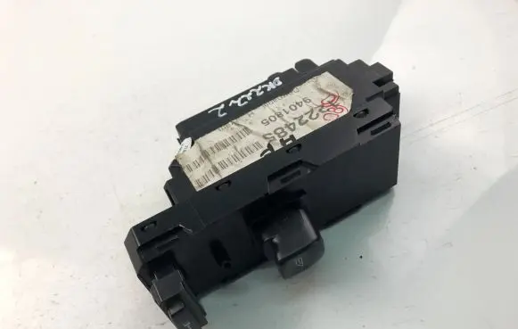 Volvo XC90 Electric window control switch 30746075