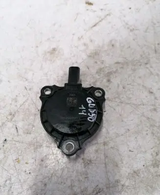Mercedes-Benz GL X166 Camshaft vanos timing valve A2761560490
