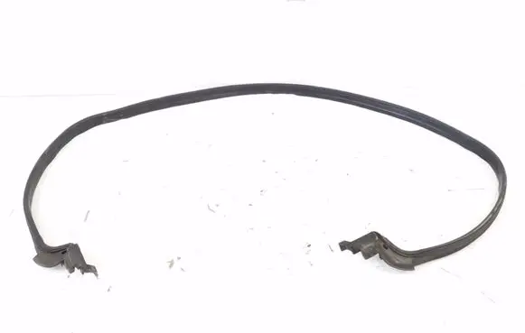 Mercedes-Benz E C207 W207 Seal rubber (tailgate) A2077500398