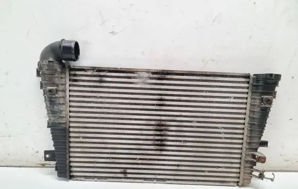 Opel Zafira B Intercooler radiator 13223399 WTP8729