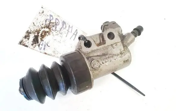 Clutch master cylinder