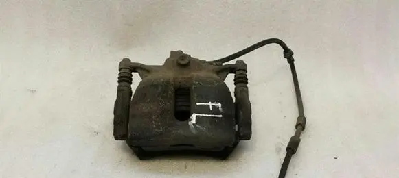 Volkswagen Golf VI Front brake caliper