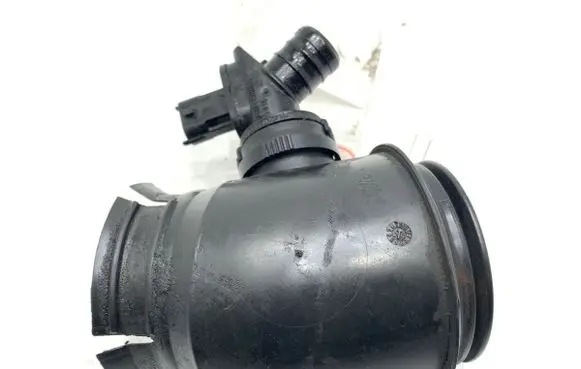 Opel Insignia A Air intake hose/pipe 55561787