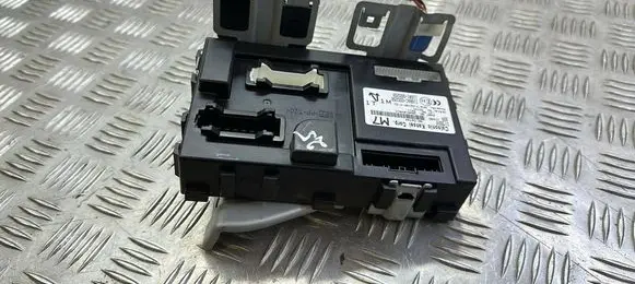 Nissan Juke I F15 Central body control module 284B1BV81C 116RI000259 116RAI000258