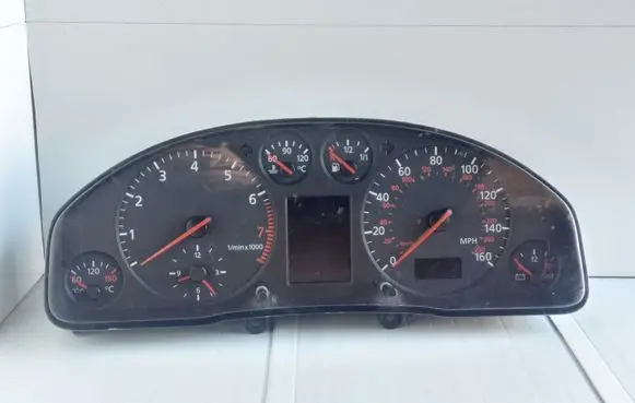 Audi A4 S4 B5 8D Speedometer (instrument cluster) 8D0919930J