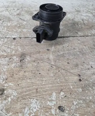 Skoda Octavia Mk1 (1U) Mass air flow meter 038906461B