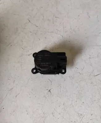 Ford Focus Air flap motor/actuator AV6N19E616AA