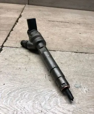 BMW 5 F10 F11 Fuel injector 0986435244 1398 47716