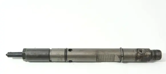 Audi A4 S4 B5 8D Fuel injector 059130201AE