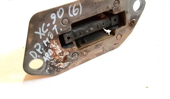 Volvo XC90 Engine mount bracket 30748811