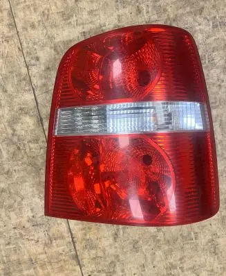 Volkswagen Touran I Rear/tail lights 1T0945095J 1T0945111G