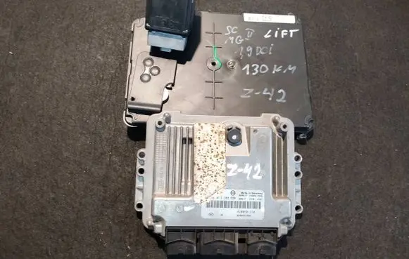 Renault Scenic II - Grand scenic II Engine control unit/module 8200631560 8200601334 0281013366