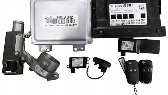 Opel Corsa E Engine ECU kit and lock set 12665802 13591589 13226127