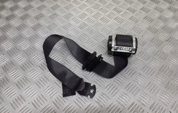 Opel Corsa D Rear seatbelt