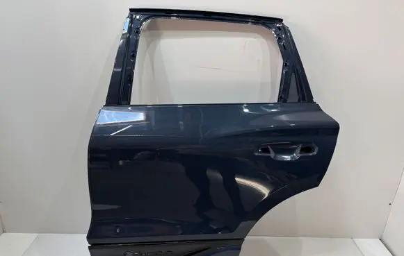 Audi Q6 e-tron Rear door