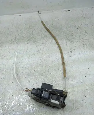 Audi A4 S4 B5 8D Front door lock