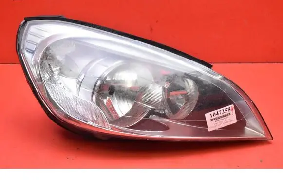 Volvo V60 Headlight/headlamp 89905470