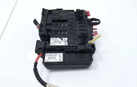 Volvo V60 Fuse module 31337182
