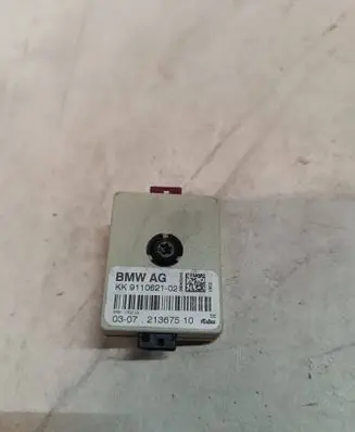 BMW 5 E60 E61 Aerial antenna amplifier 9110621