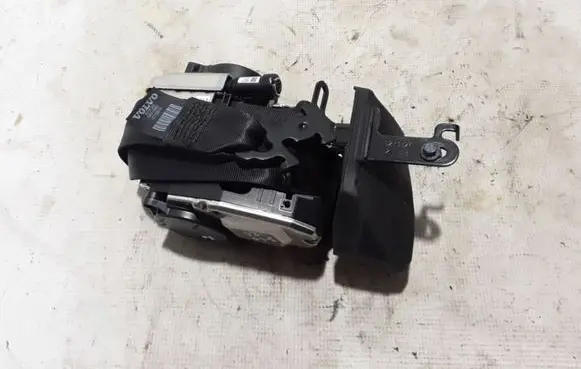 Volvo S60 Front seatbelt 32131283