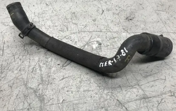 Opel Meriva B Brake vacuum hose/pipe 13265599 565548547